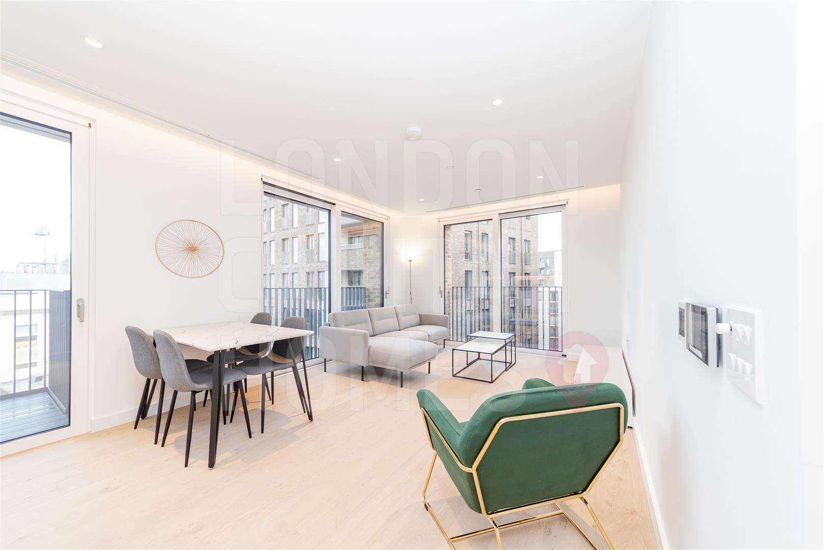 2 bed property in Signature House, 4 Jubilee Walk, London